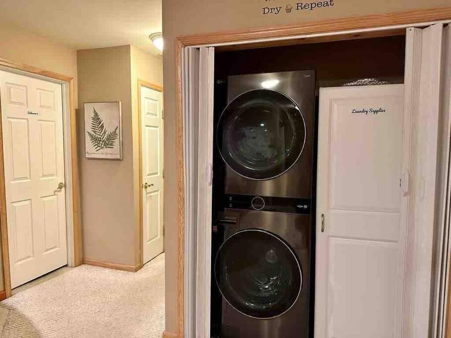 Cheerful 5-bedroom With Heated Pool * East Stroudsburg